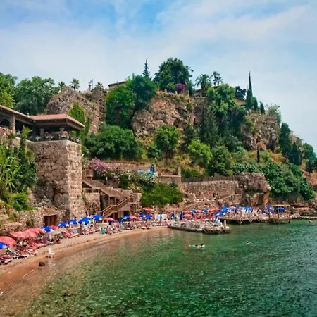 Moon Old Town Апартаменты *